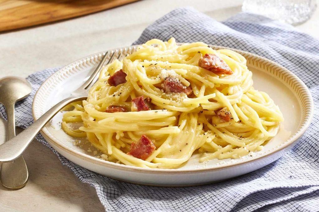 Spaghetti with Carbonara Sauce