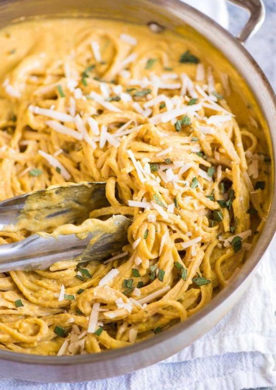 Spaghetti with Pumpkin Sauce