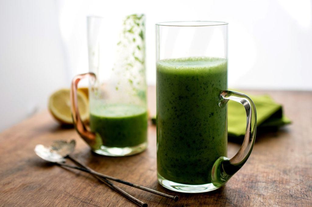 Spinach and Celery Detox Juice