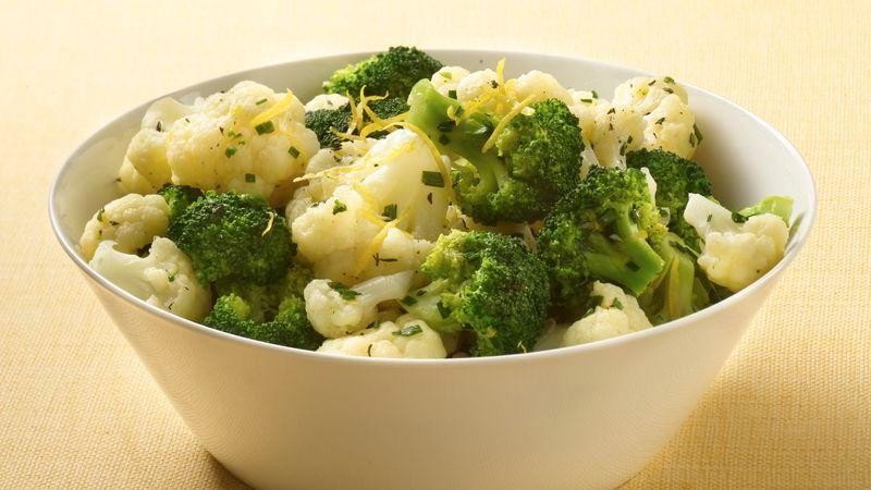 Steamed Broccoli and Cauliflower