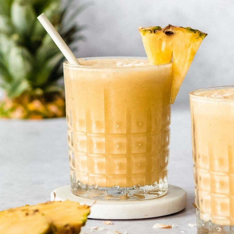 Tropical Frozen Pineapple Smoothie
