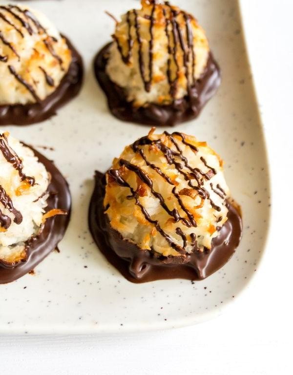 Vegan Chocolate Coconut Macaroons