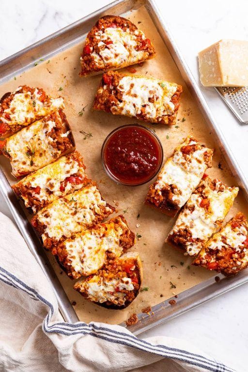 Vienna Sausage and Garlic Bread Pizza